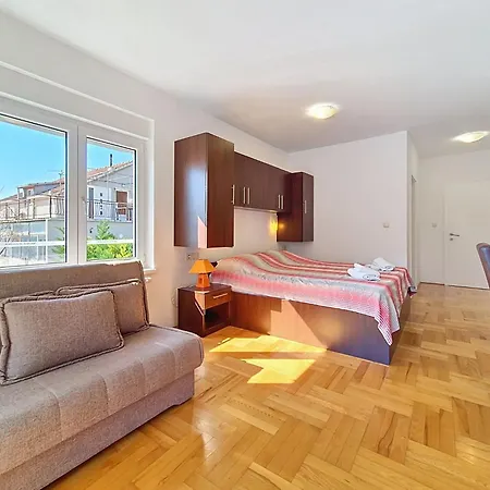 Rilic-2 By Interhome Apartman Zaostrog